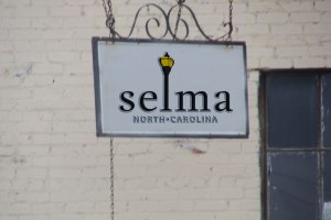 Selma Mockup signs